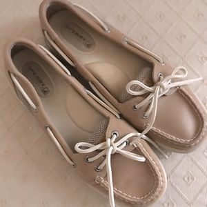 Closet Clean Out!! $10 Sperry Slip-on Size 7